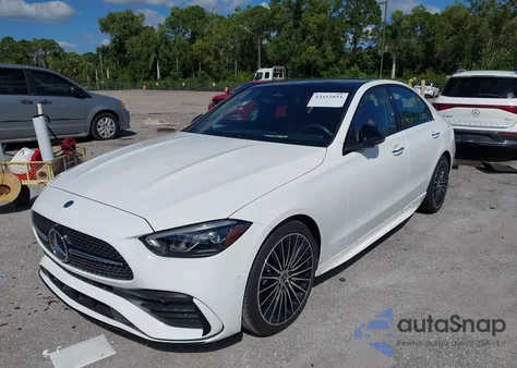 2024 Mercedes-Benz C 300 z USA, uszkodzony, nr VIN W1KAF4GB9RR205901